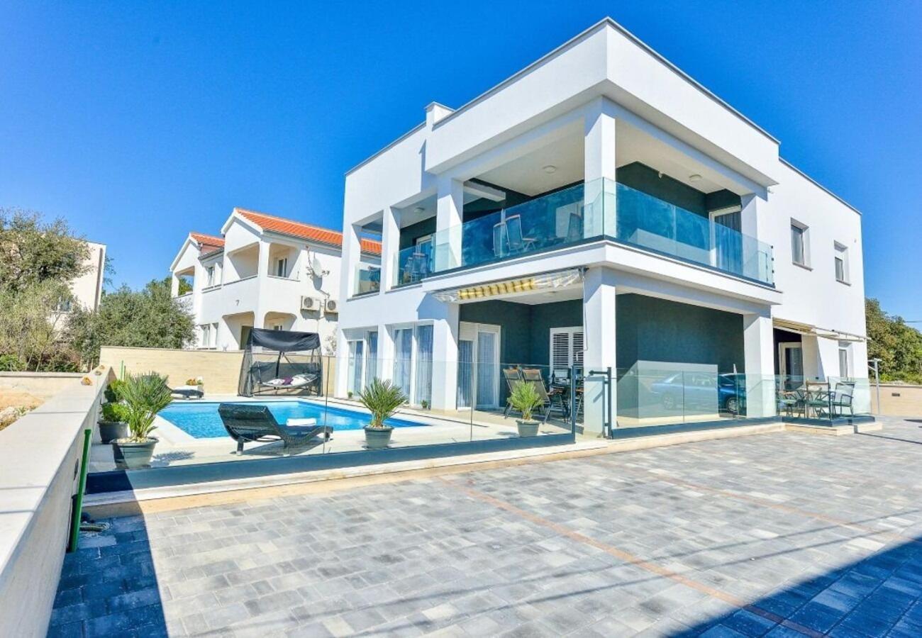 Apartments Sunny By The Sea Zaton  Dış mekan fotoğraf