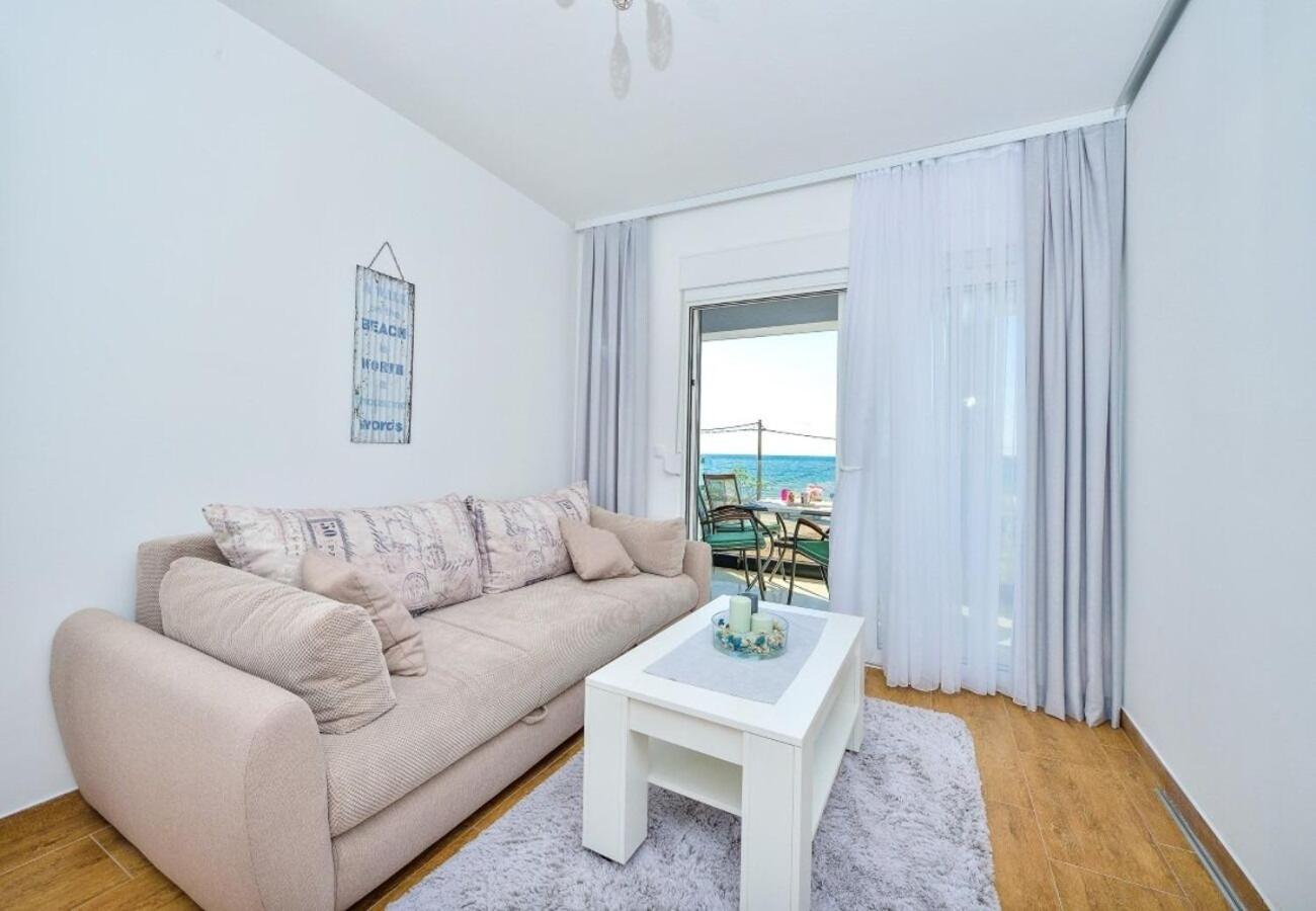 Apartments Sunny By The Sea Zaton  Dış mekan fotoğraf